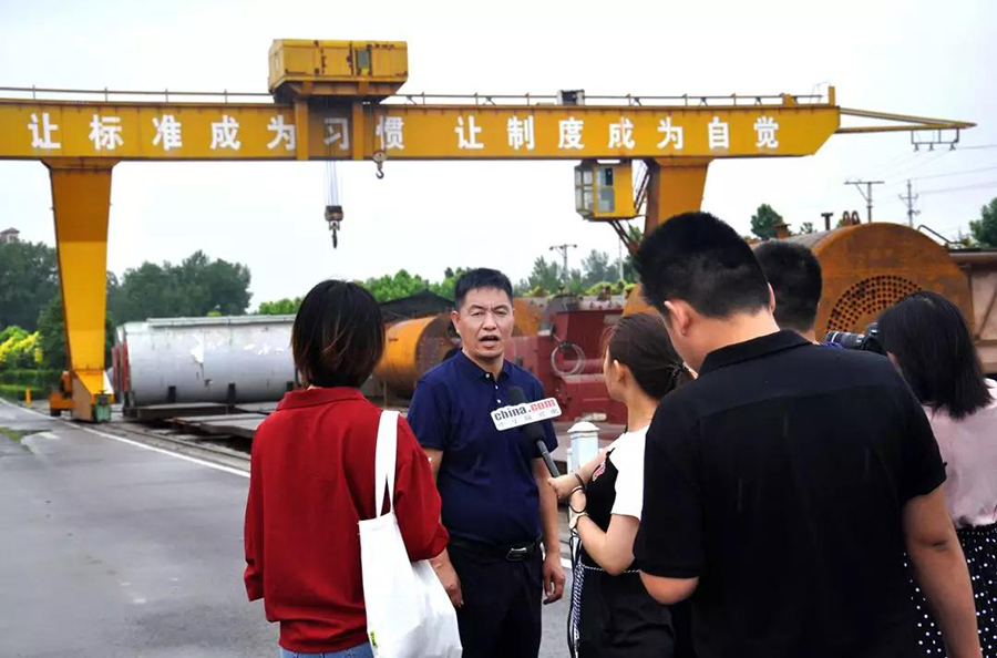 央广网节目录制组走进四通锅炉