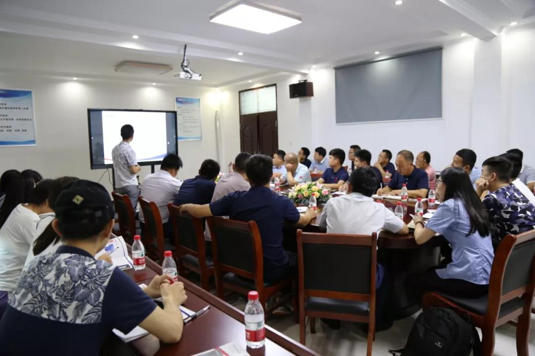 四通锅炉积极开展锅炉知识培训公益讲座