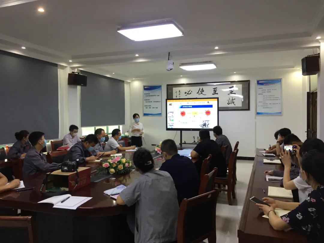  四通锅炉开展安全生产双预控体系培训