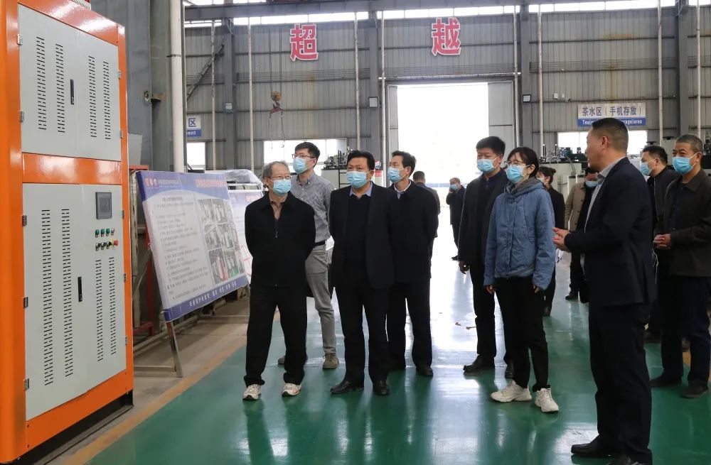 河南省人大常委会调研组莅临四通锅炉参观调研