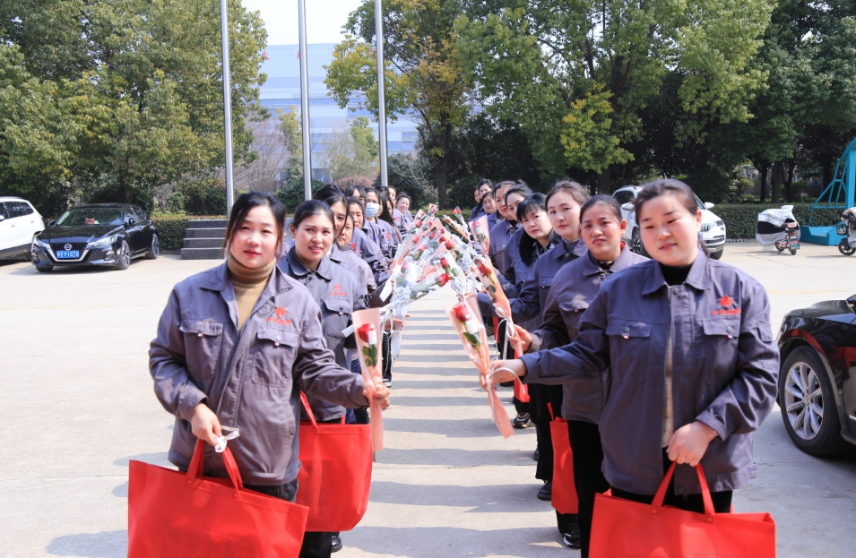 四通锅炉开展庆祝“三八”国际妇女节活动