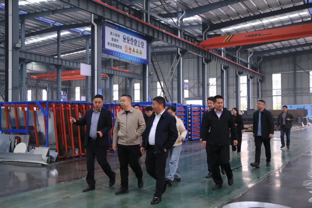 省工信厅处长周新雨一行莅临四通锅炉调研装备制造工作